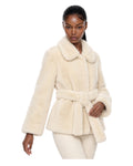 Manteau court en fausse fourrure Col claudine